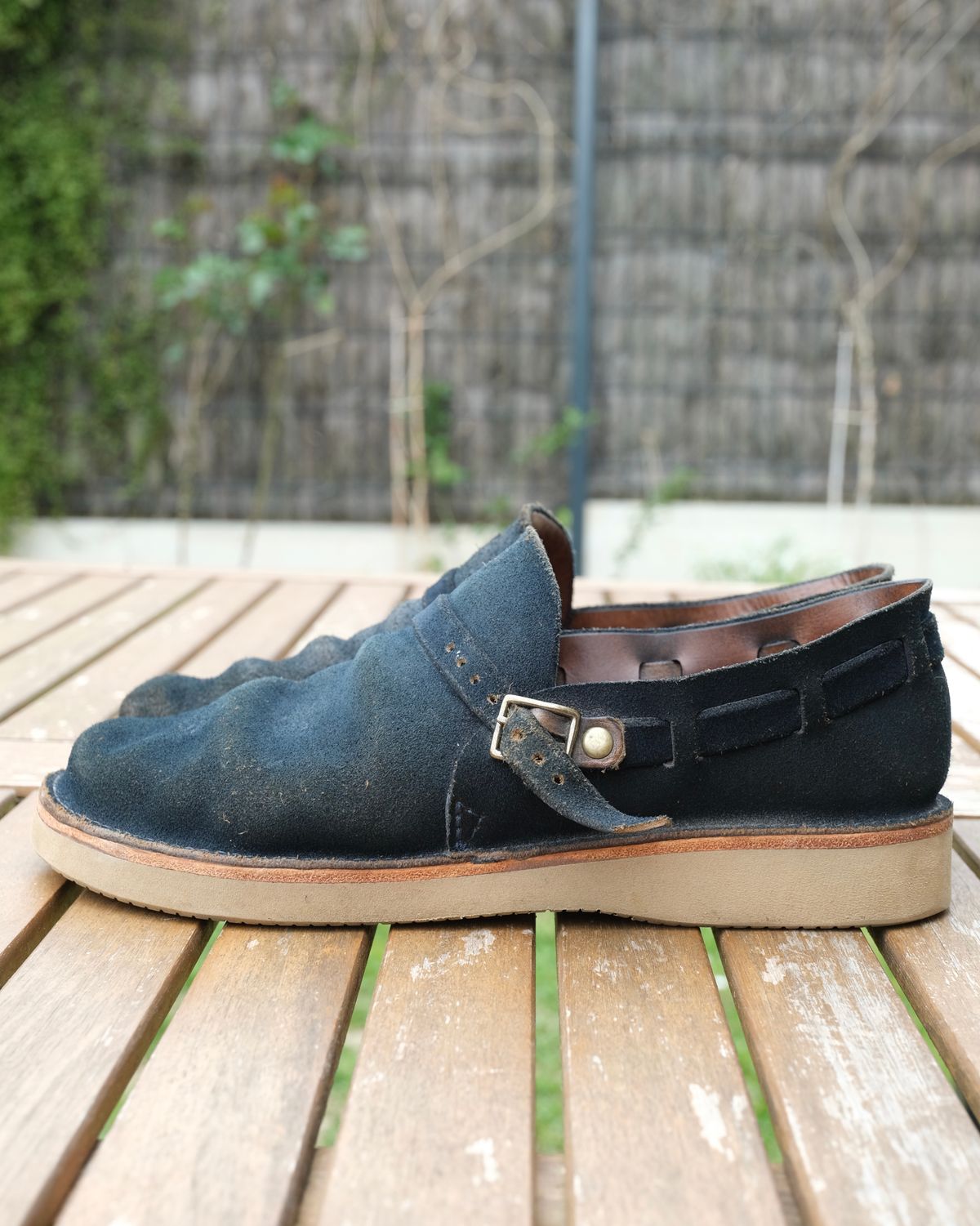 Photo by Clemmach on April 5, 2026 of the Oak Street Bootmakers Country Loafer in Horween Natural Indigo Chromexcel Roughout.