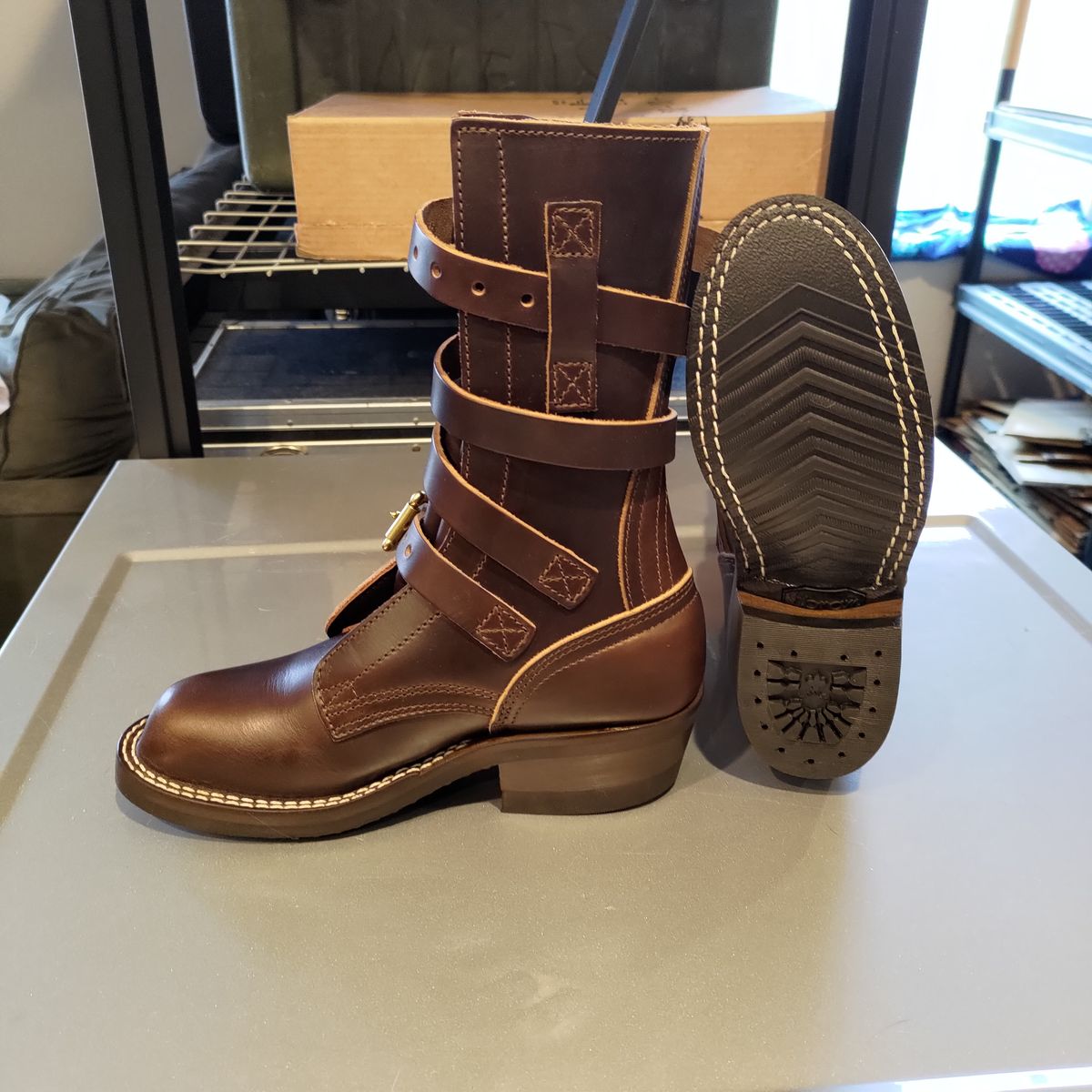 Photo by 3ringCircu5 on June 19, 2024 of the Nicks Heritage TankerPro in Horween Brown Chromexcel.
