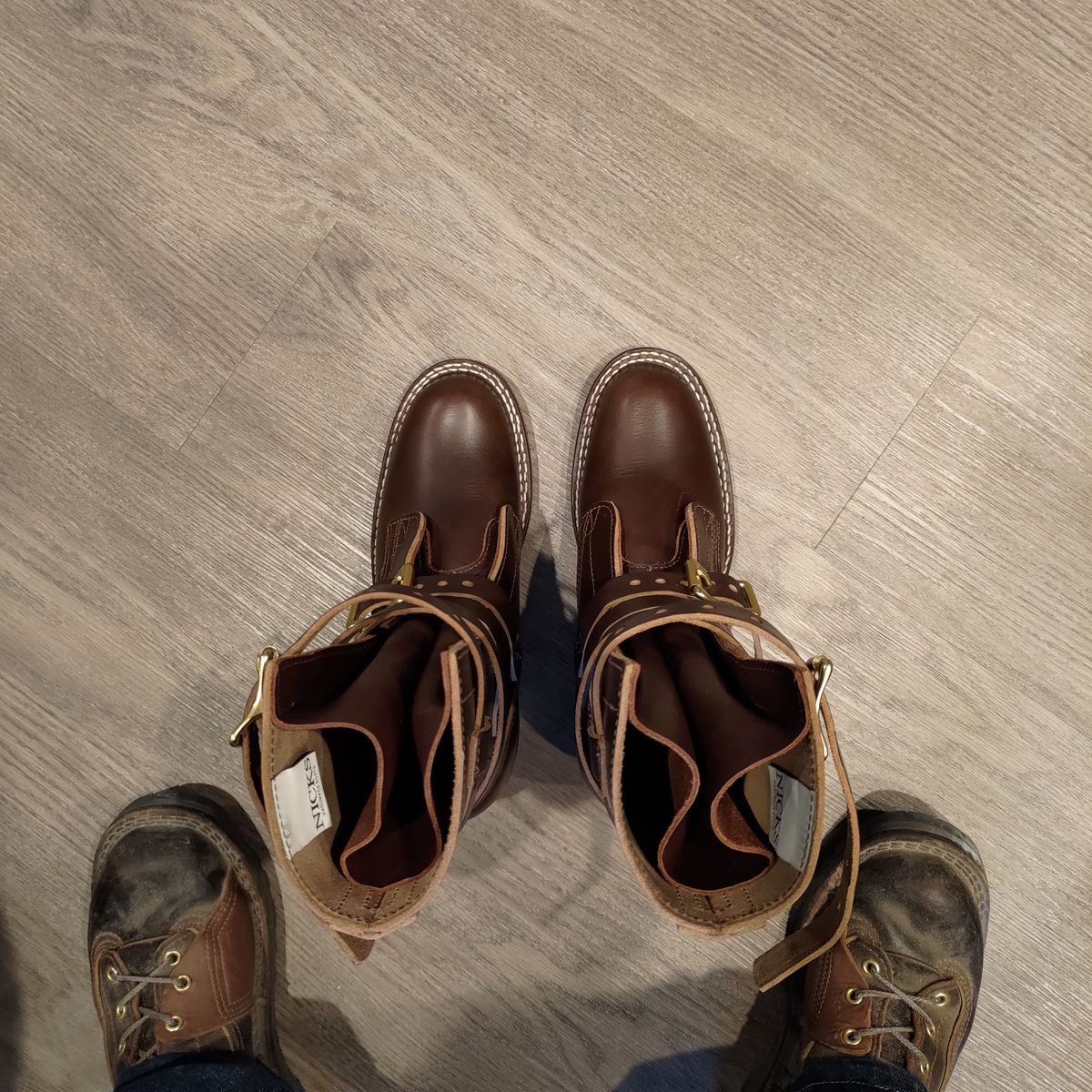 Photo by 3ringCircu5 on June 19, 2024 of the Nicks Heritage TankerPro in Horween Brown Chromexcel.