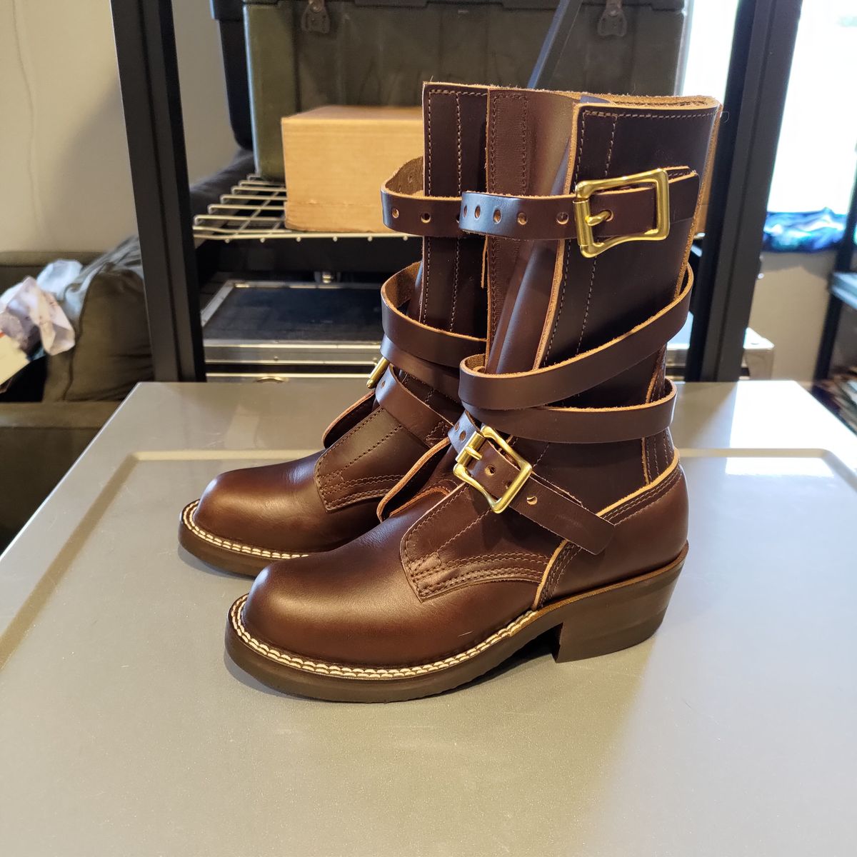 Photo by 3ringCircu5 on June 19, 2024 of the Nicks Heritage TankerPro in Horween Brown Chromexcel.