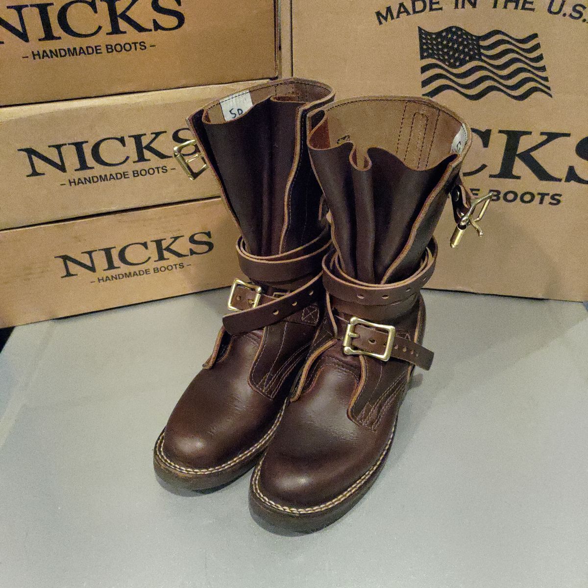 Photo by 3ringCircu5 on August 17, 2024 of the Nicks Heritage TankerPro in Horween Brown Chromexcel.