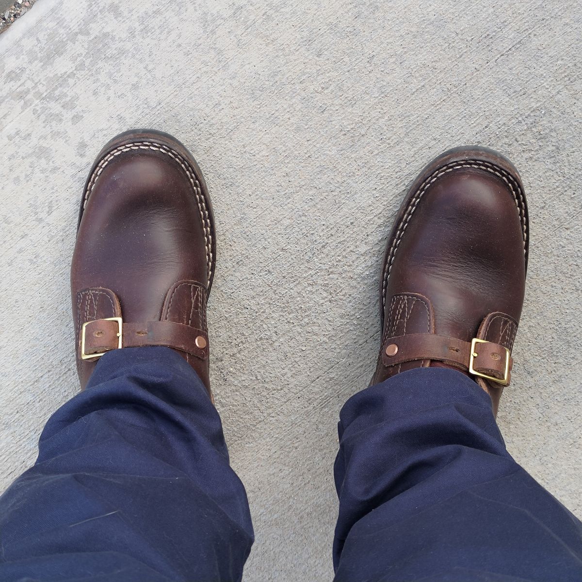 Photo by 3ringCircu5 on April 22, 2025 of the Nicks Heritage TankerPro in Horween Brown Chromexcel.