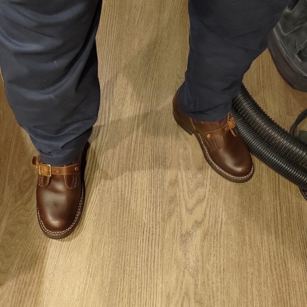 Photo by 3ringCircu5 on June 3, 2025 of the Nicks Heritage TankerPro in Horween Brown Chromexcel.
