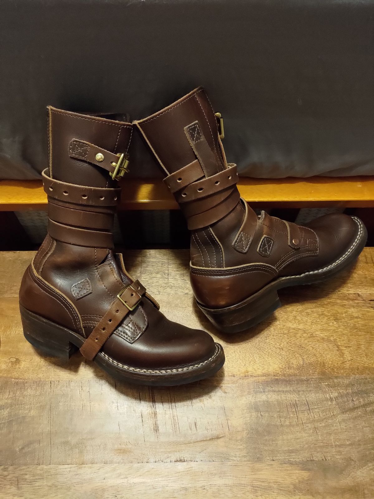 Photo by 3ringCircu5 on September 23, 2025 of the Nicks Heritage TankerPro in Horween Brown Chromexcel.