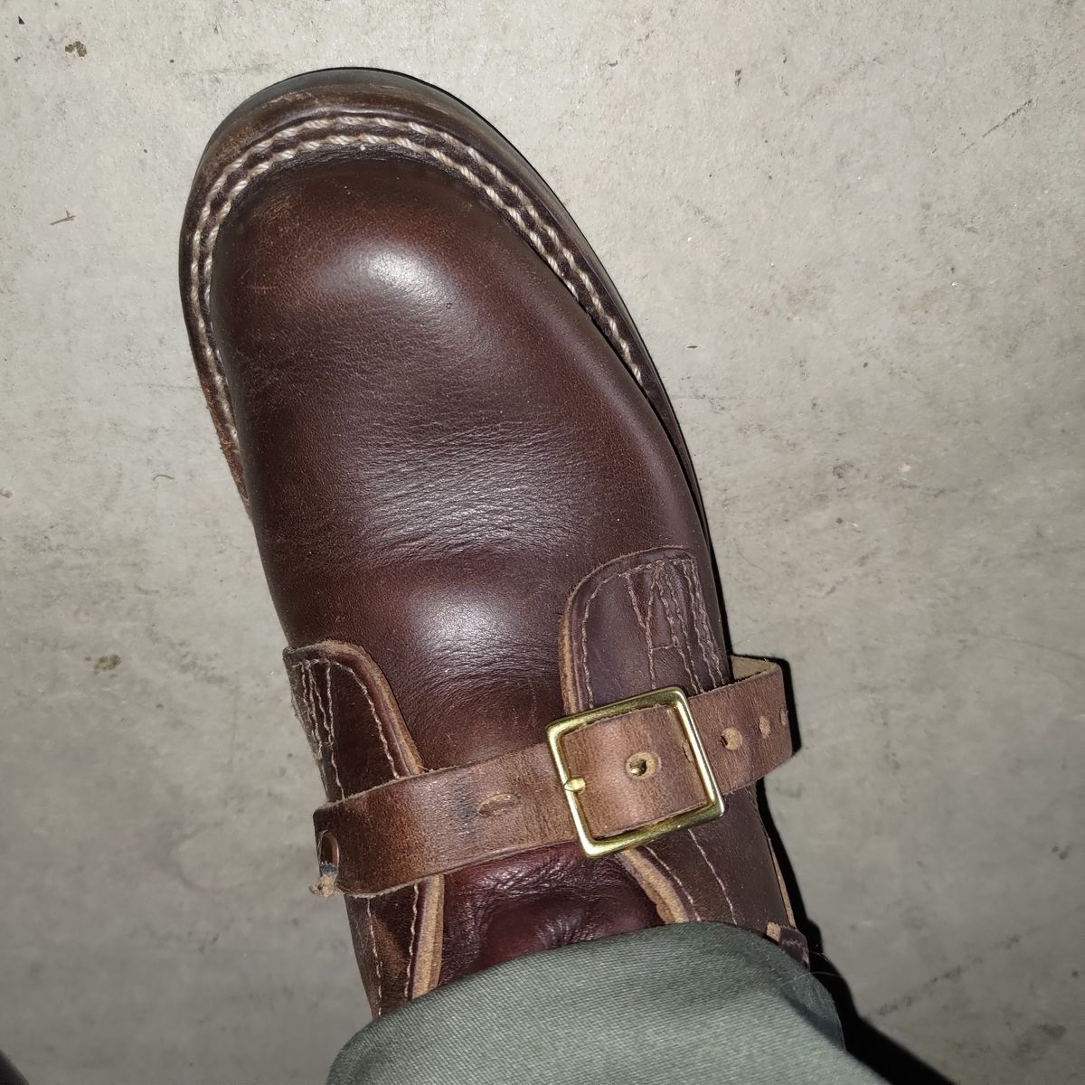 Photo by 3ringCircu5 on August 12, 2025 of the Nicks Heritage TankerPro in Horween Brown Chromexcel.