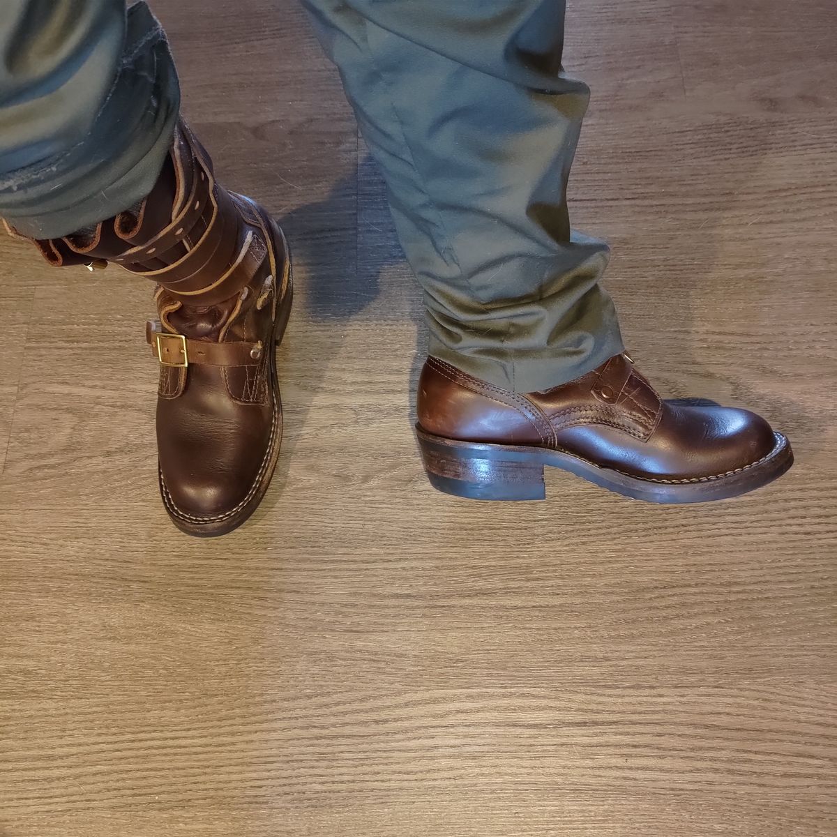 Photo by 3ringCircu5 on August 12, 2025 of the Nicks Heritage TankerPro in Horween Brown Chromexcel.