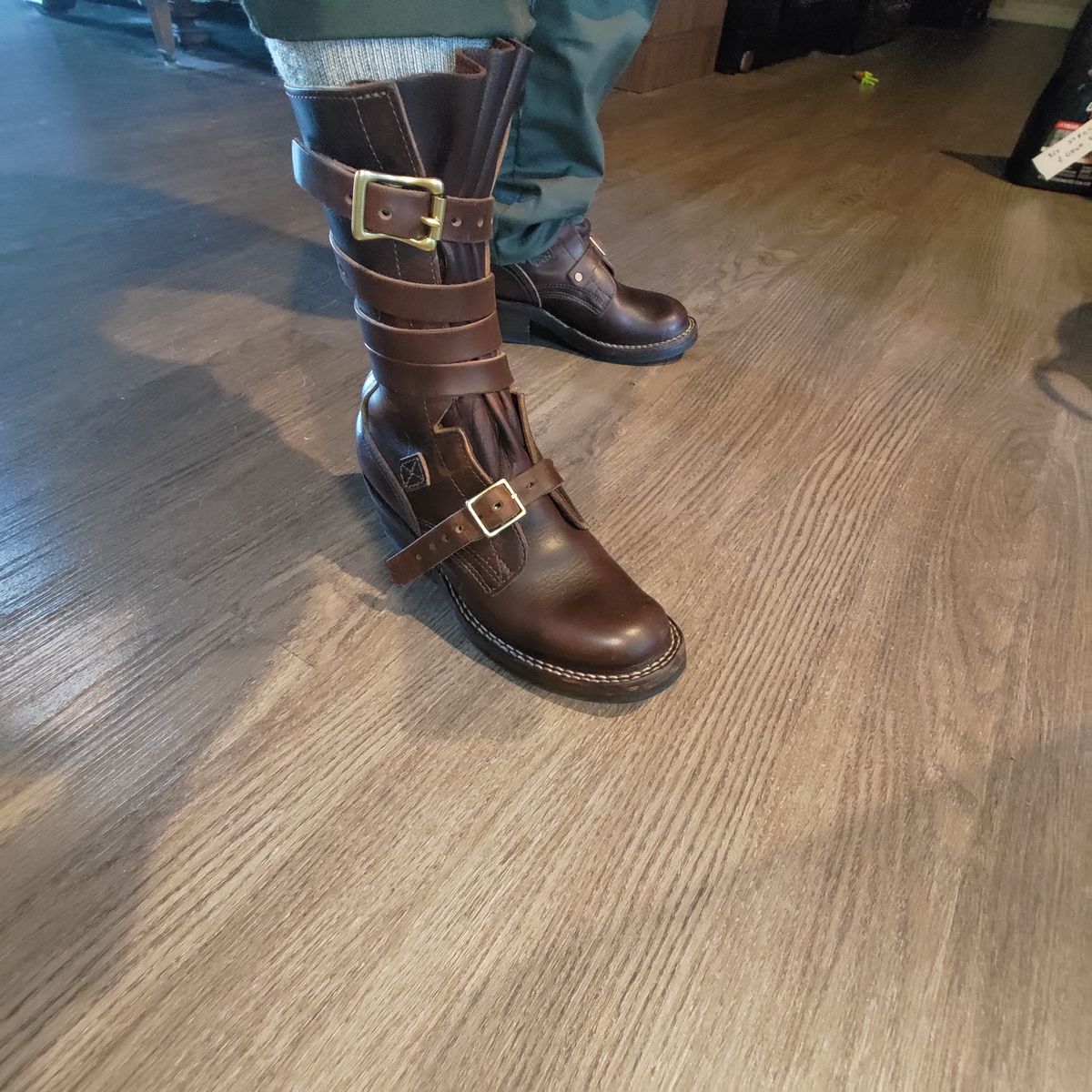 Photo by 3ringCircu5 on August 12, 2025 of the Nicks Heritage TankerPro in Horween Brown Chromexcel.