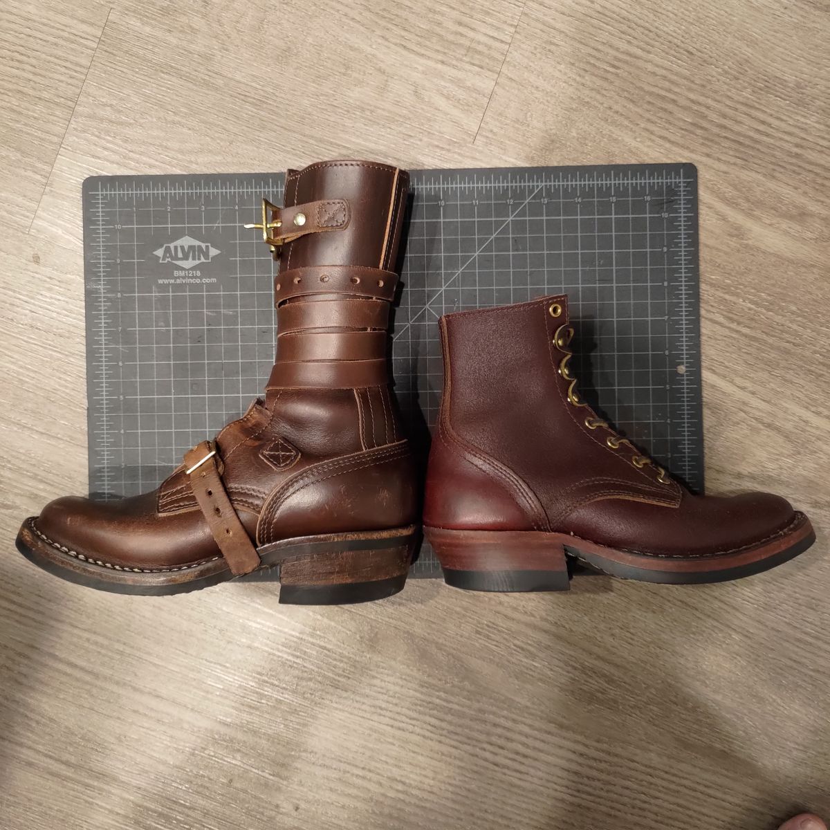 Photo by 3ringCircu5 on August 11, 2025 of the Nicks Heritage TankerPro in Horween Brown Chromexcel.