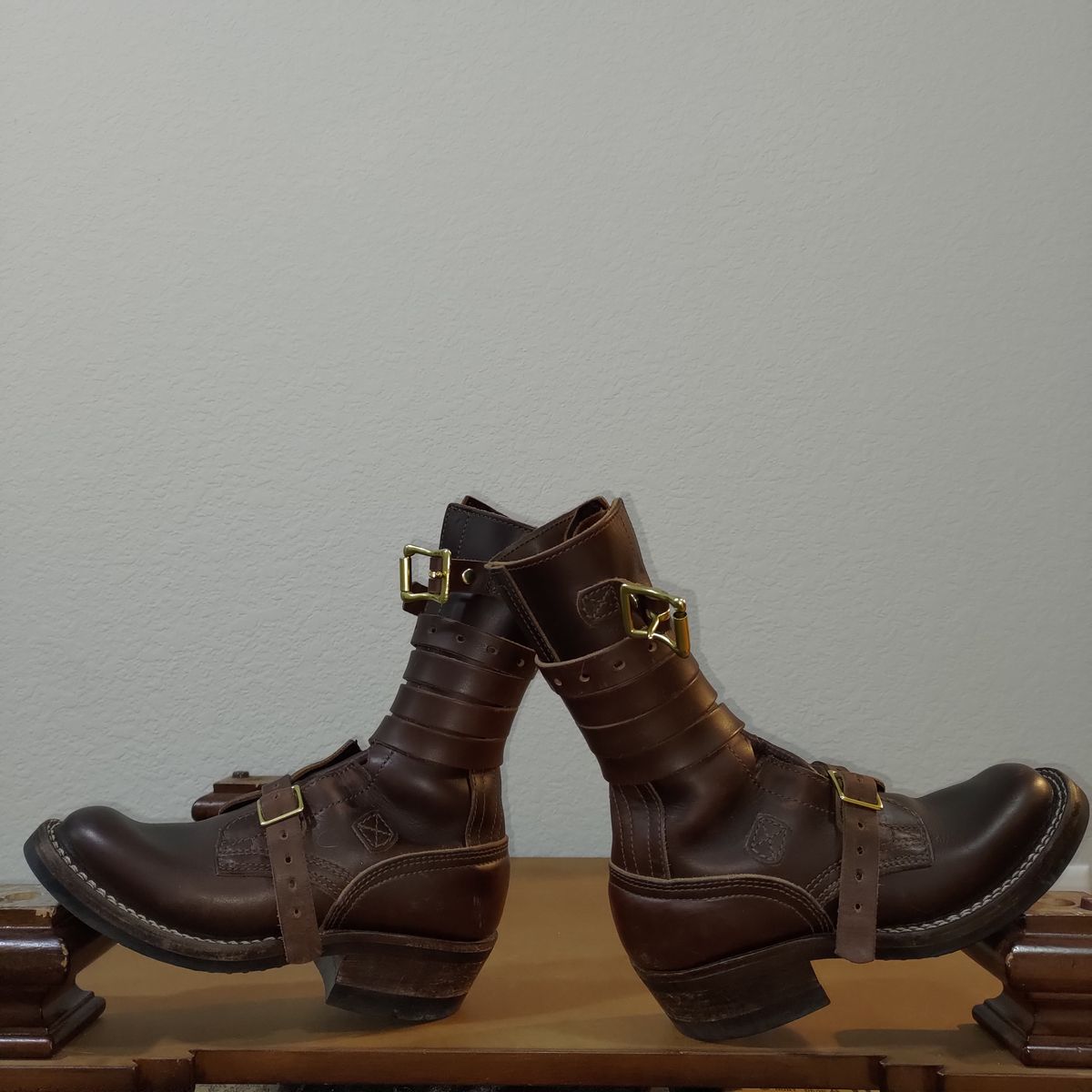 Photo by 3ringCircu5 on December 23, 2025 of the Nicks Heritage TankerPro in Horween Brown Chromexcel.