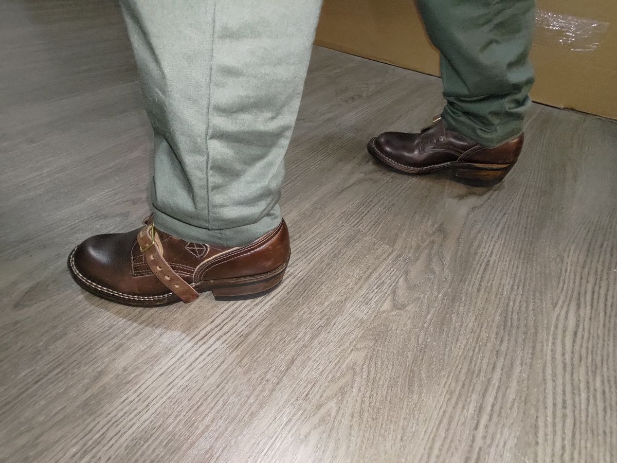 Photo by 3ringCircu5 on September 23, 2025 of the Nicks Heritage TankerPro in Horween Brown Chromexcel.