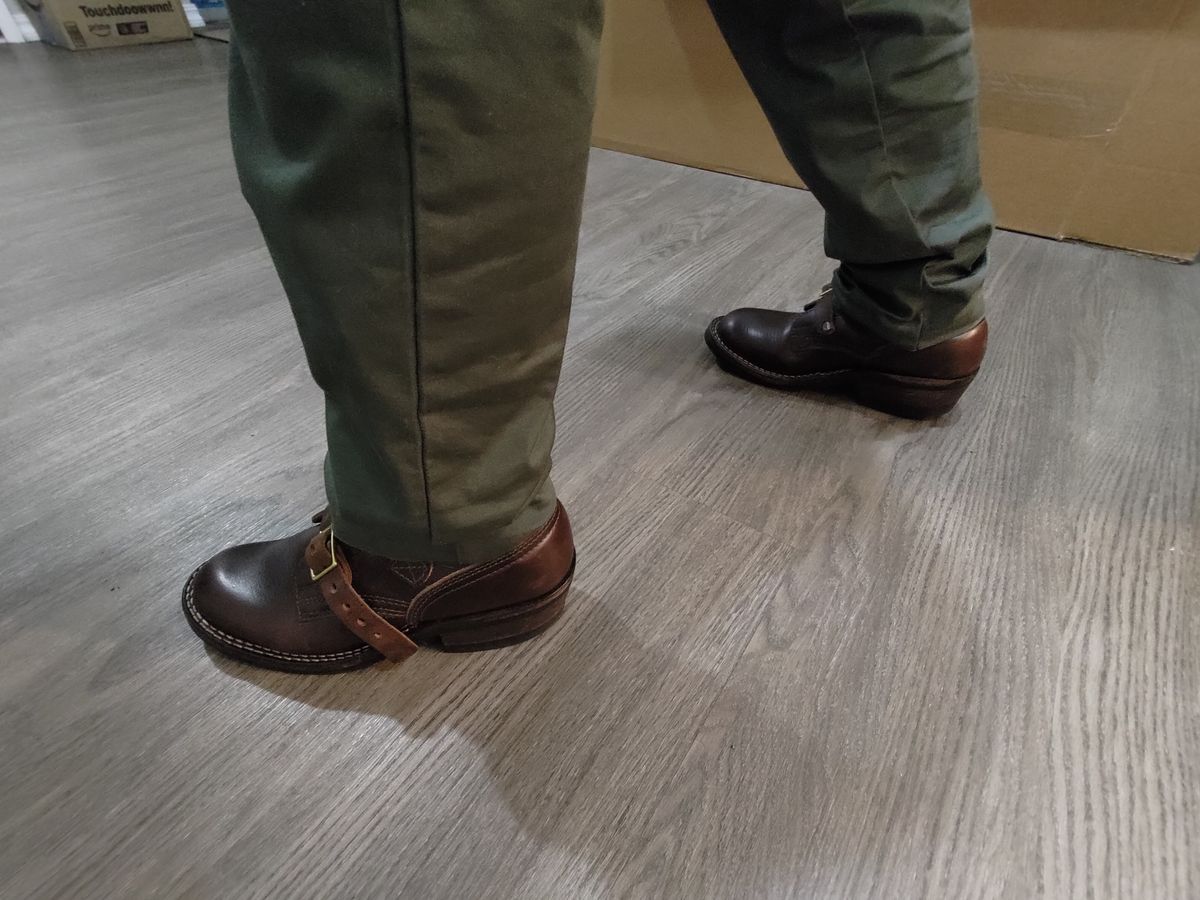 Photo by 3ringCircu5 on September 23, 2025 of the Nicks Heritage TankerPro in Horween Brown Chromexcel.