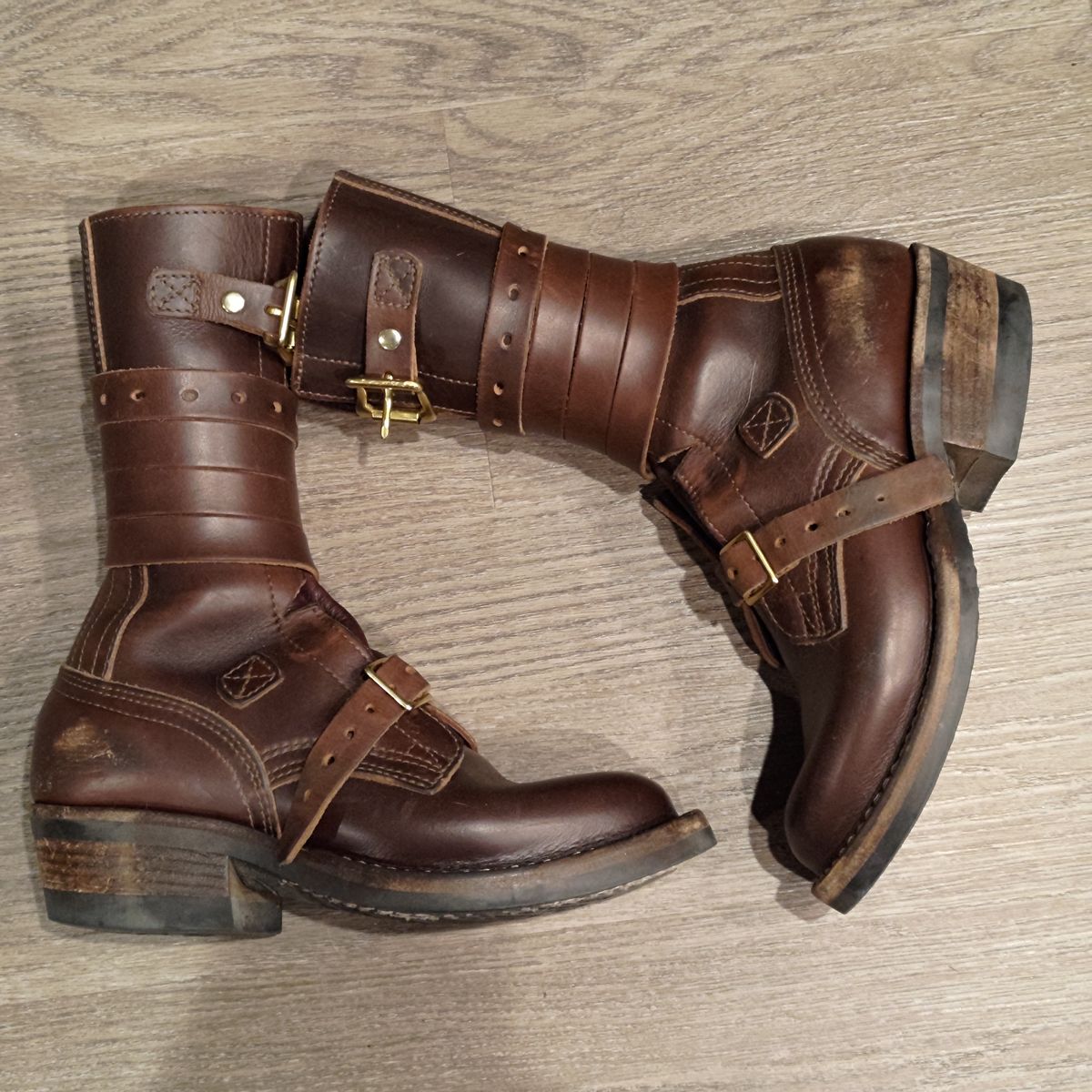 Photo by 3ringCircu5 on February 17, 2026 of the Nicks Heritage TankerPro in Horween Brown Chromexcel.