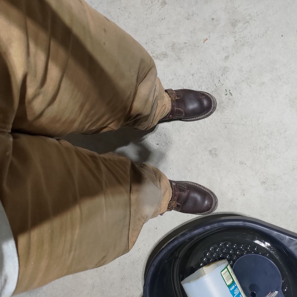 Photo by 3ringCircu5 on February 17, 2026 of the Nicks Heritage TankerPro in Horween Brown Chromexcel.