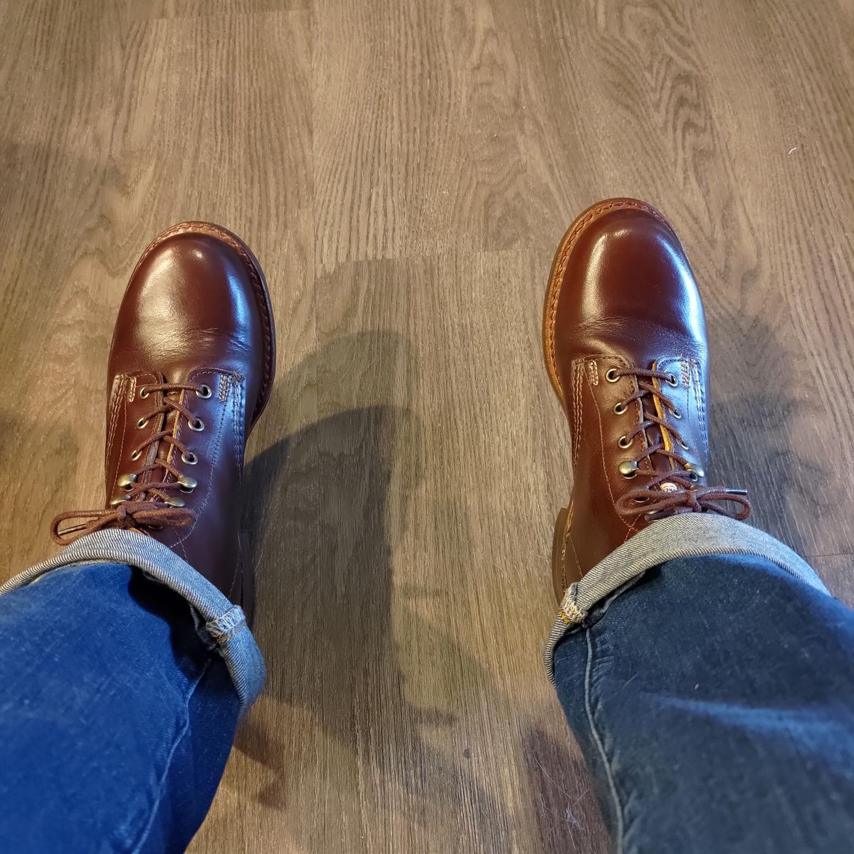 Photo by 3ringCircu5 on September 11, 2024 of the Wolverine 1000 Mile Plain-Toe Boot in Horween Tan/Cordovan (Color) Chromexcel.
