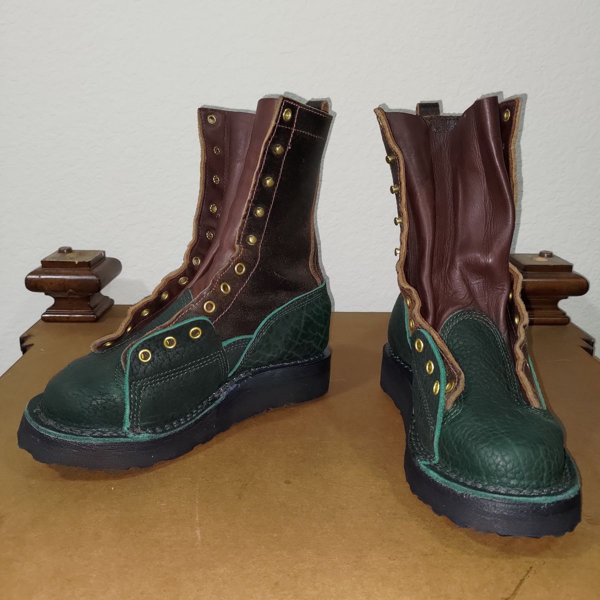 Photo by 3ringCircu5 on October 17, 2025 of the JK Boots Custom Model in Jurassic Bison & Horween Brown Waxed Flesh.