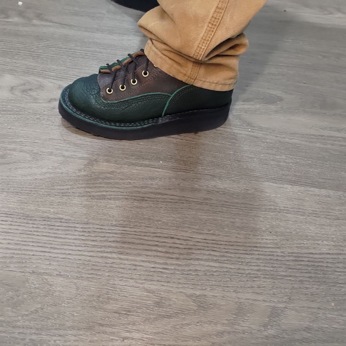 Photo by 3ringCircu5 on October 18, 2025 of the JK Boots Custom Model in Jurassic Bison & Horween Brown Waxed Flesh.