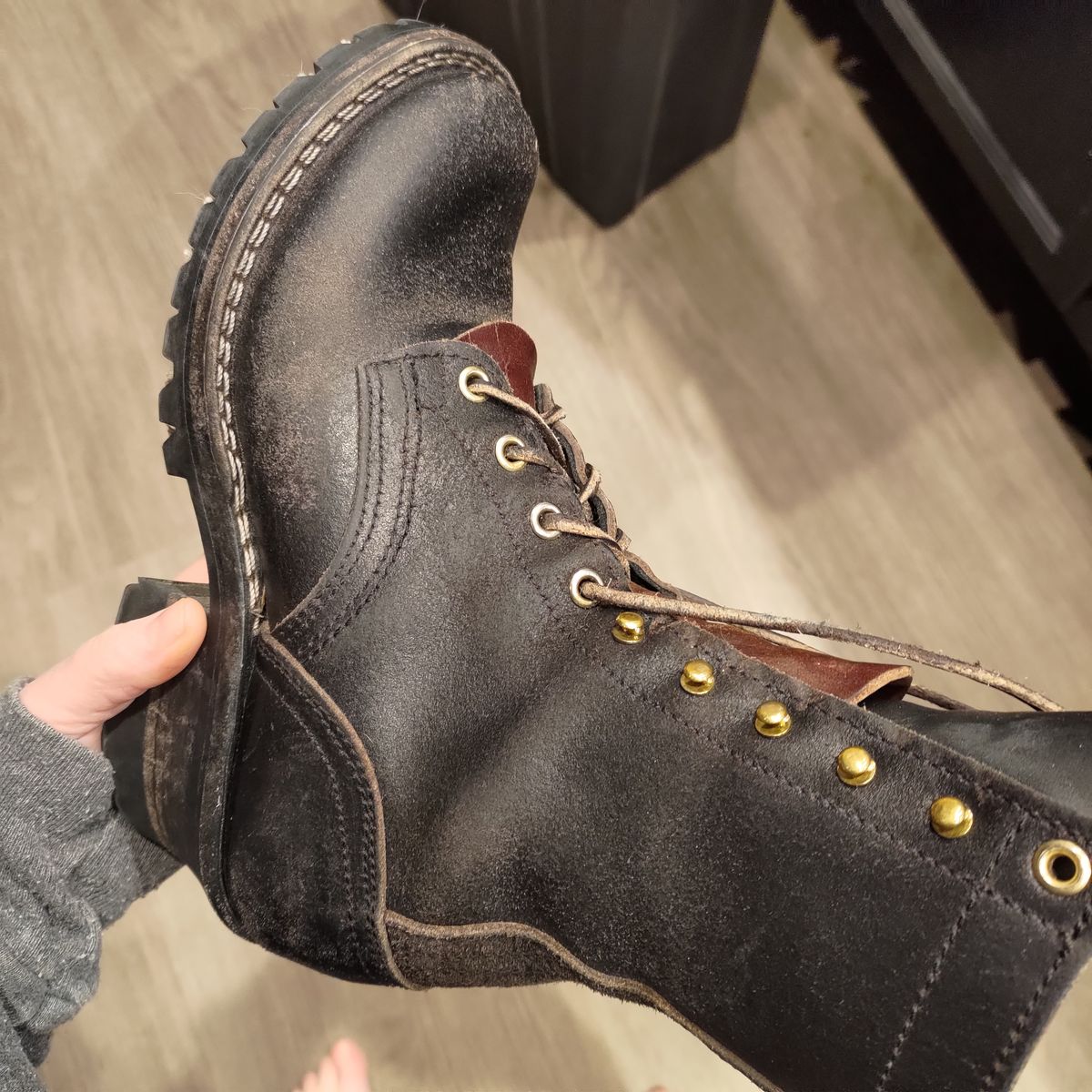 Photo by 3ringCircu5 on November 30, 2025 of the Nicks Urban Logger in Horween Black Waxed Flesh.