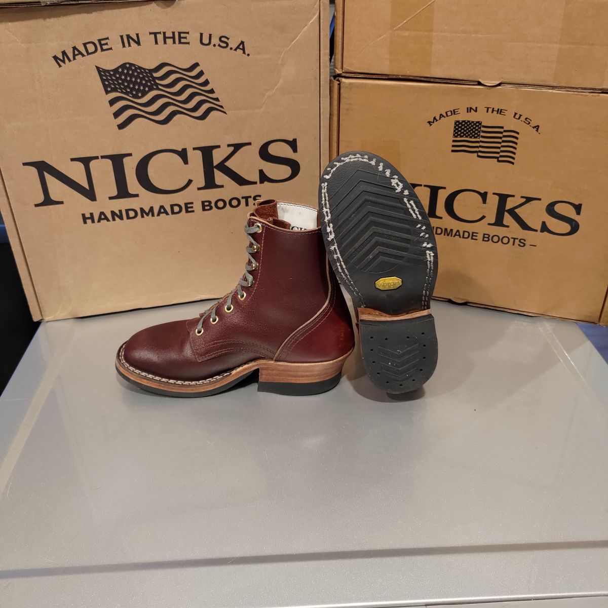 Photo by 3ringCircu5 on August 17, 2024 of the Nicks MTO in Horween Tan Waxed Flesh.