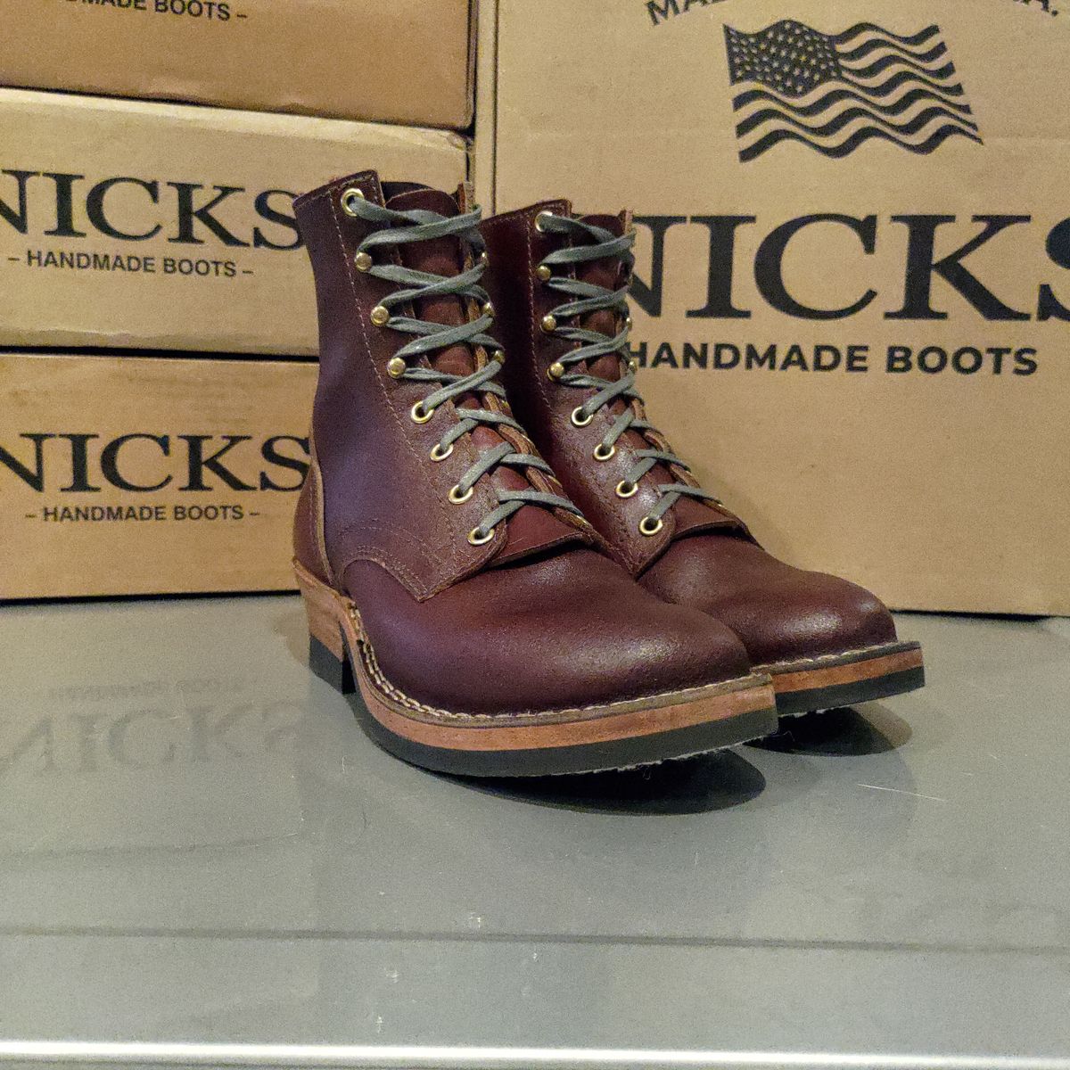 Photo by 3ringCircu5 on August 17, 2024 of the Nicks MTO in Horween Tan Waxed Flesh.