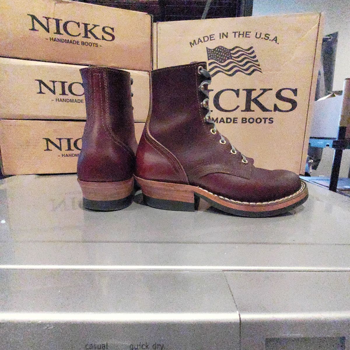 Photo by 3ringCircu5 on August 17, 2024 of the Nicks MTO in Horween Tan Waxed Flesh.