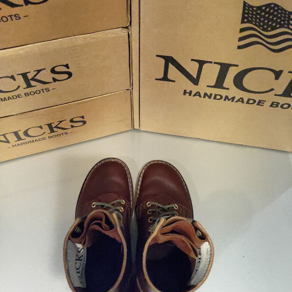 Photo by 3ringCircu5 on August 17, 2024 of the Nicks MTO in Horween Tan Waxed Flesh.