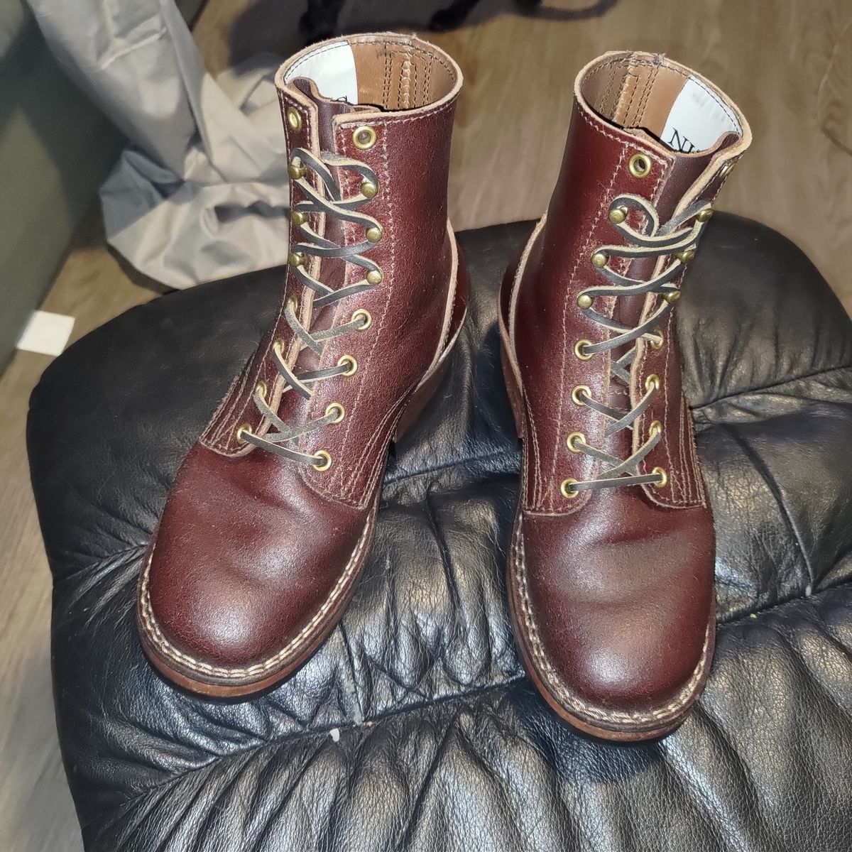 Photo by 3ringCircu5 on August 11, 2025 of the Nicks MTO in Horween Tan Waxed Flesh.