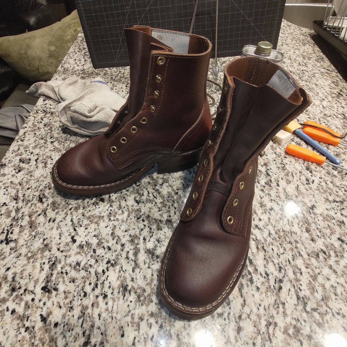 Photo by 3ringCircu5 on August 11, 2025 of the Nicks MTO in Horween Tan Waxed Flesh.