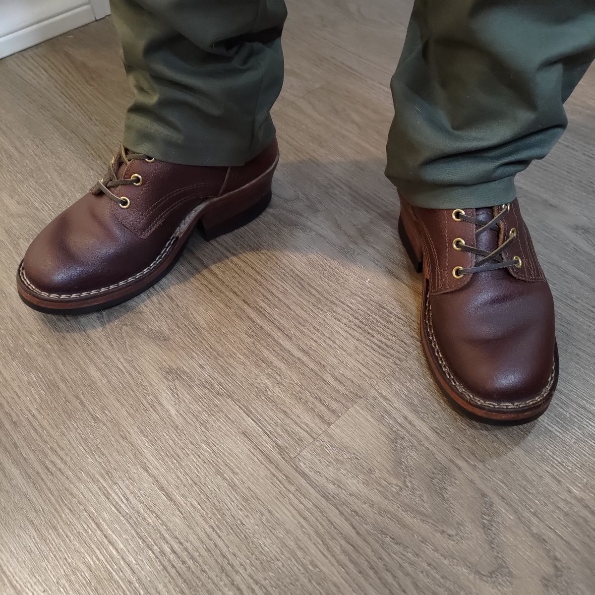 Photo by 3ringCircu5 on August 11, 2025 of the Nicks MTO in Horween Tan Waxed Flesh.