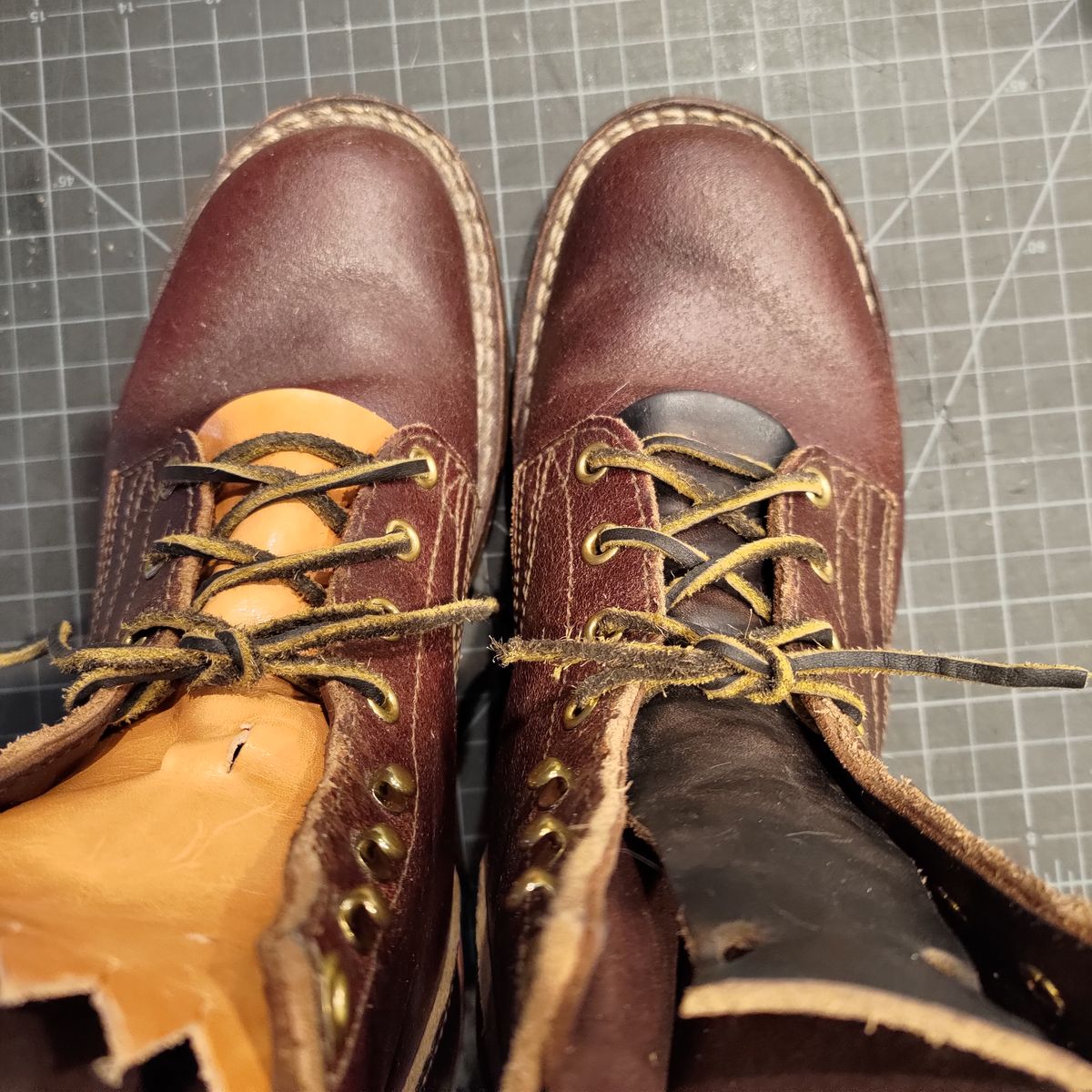 Photo by 3ringCircu5 on August 10, 2025 of the Nicks MTO in Horween Tan Waxed Flesh.