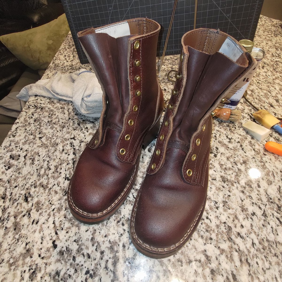 Photo by 3ringCircu5 on August 11, 2025 of the Nicks MTO in Horween Tan Waxed Flesh.