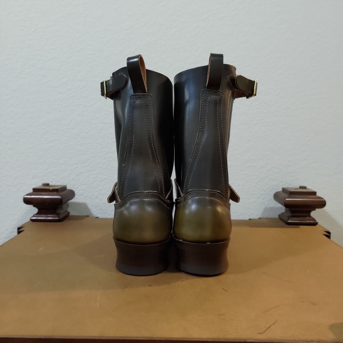 Photo by 3ringCircu5 on October 25, 2025 of the Nicks Pullman in Wickett & Craig Olive Double Stuffed.