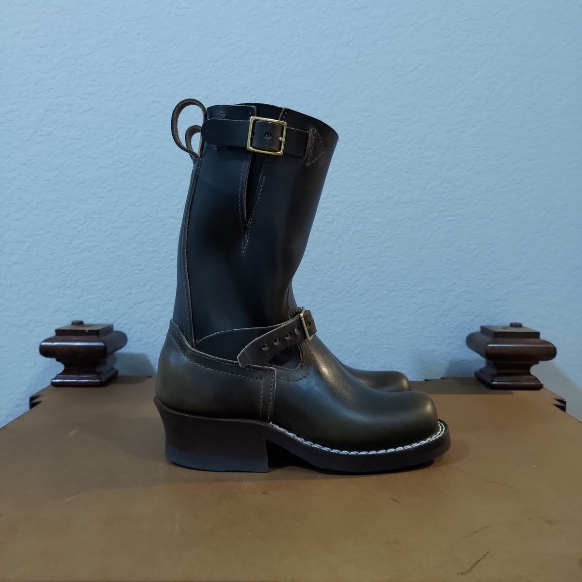 Photo by 3ringCircu5 on October 25, 2025 of the Nicks Pullman in Wickett & Craig Olive Double Stuffed.