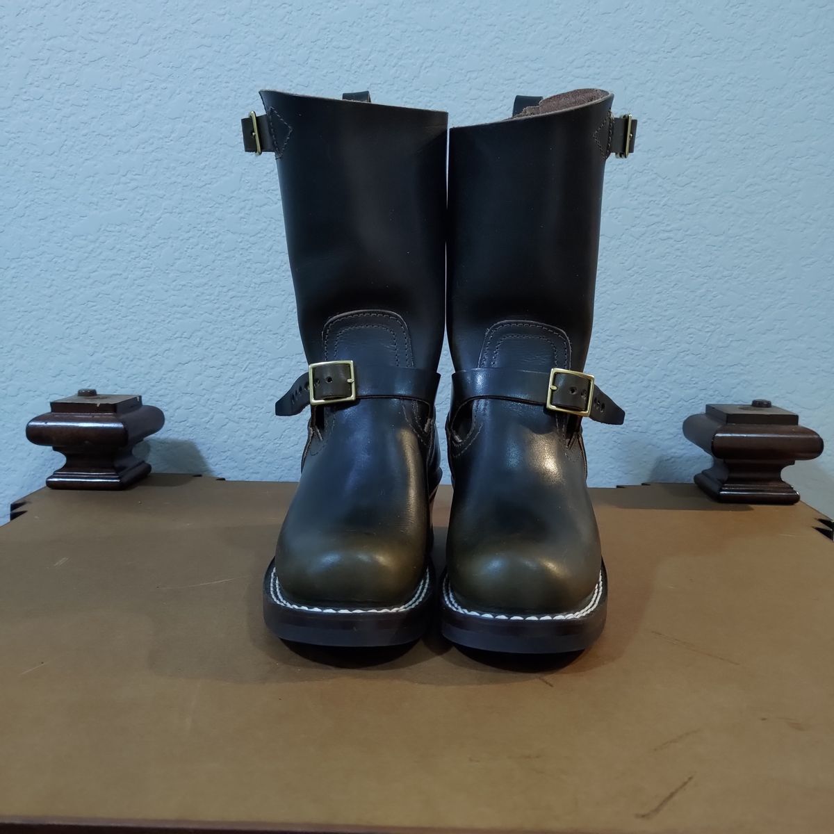 Photo by 3ringCircu5 on October 25, 2025 of the Nicks Pullman in Wickett & Craig Olive Double Stuffed.