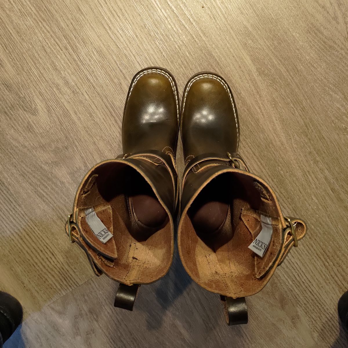 Photo by 3ringCircu5 on October 23, 2025 of the Nicks Pullman in Wickett & Craig Olive Double Stuffed.