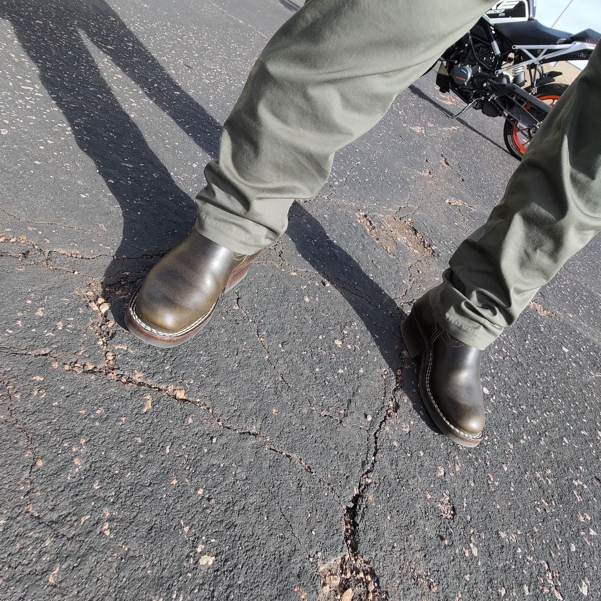 Photo by 3ringCircu5 on March 2, 2026 of the Nicks Pullman in Wickett & Craig Olive Double Stuffed.