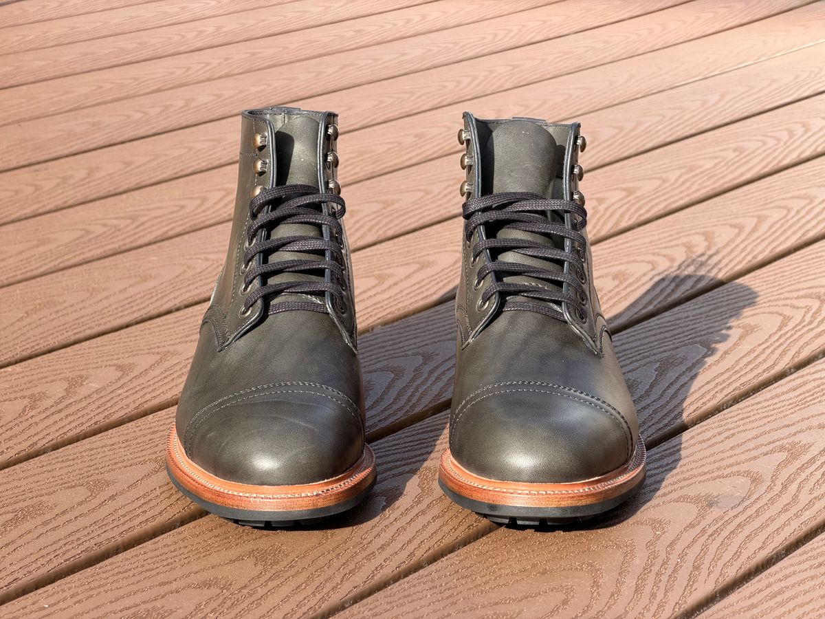 Photo by forbiddenboot on November 4, 2025 of the Parkhurst The Richmond in Maryam Salvia Horsebutt.