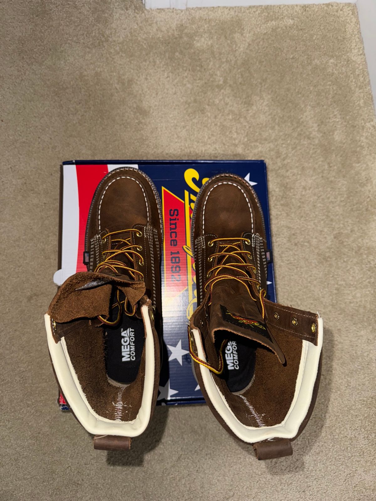 Photo by Michael_T on May 2, 2025 of the Thorogood American Heritage 8" Moc Toe in Seidel Trail Crazy Horse.