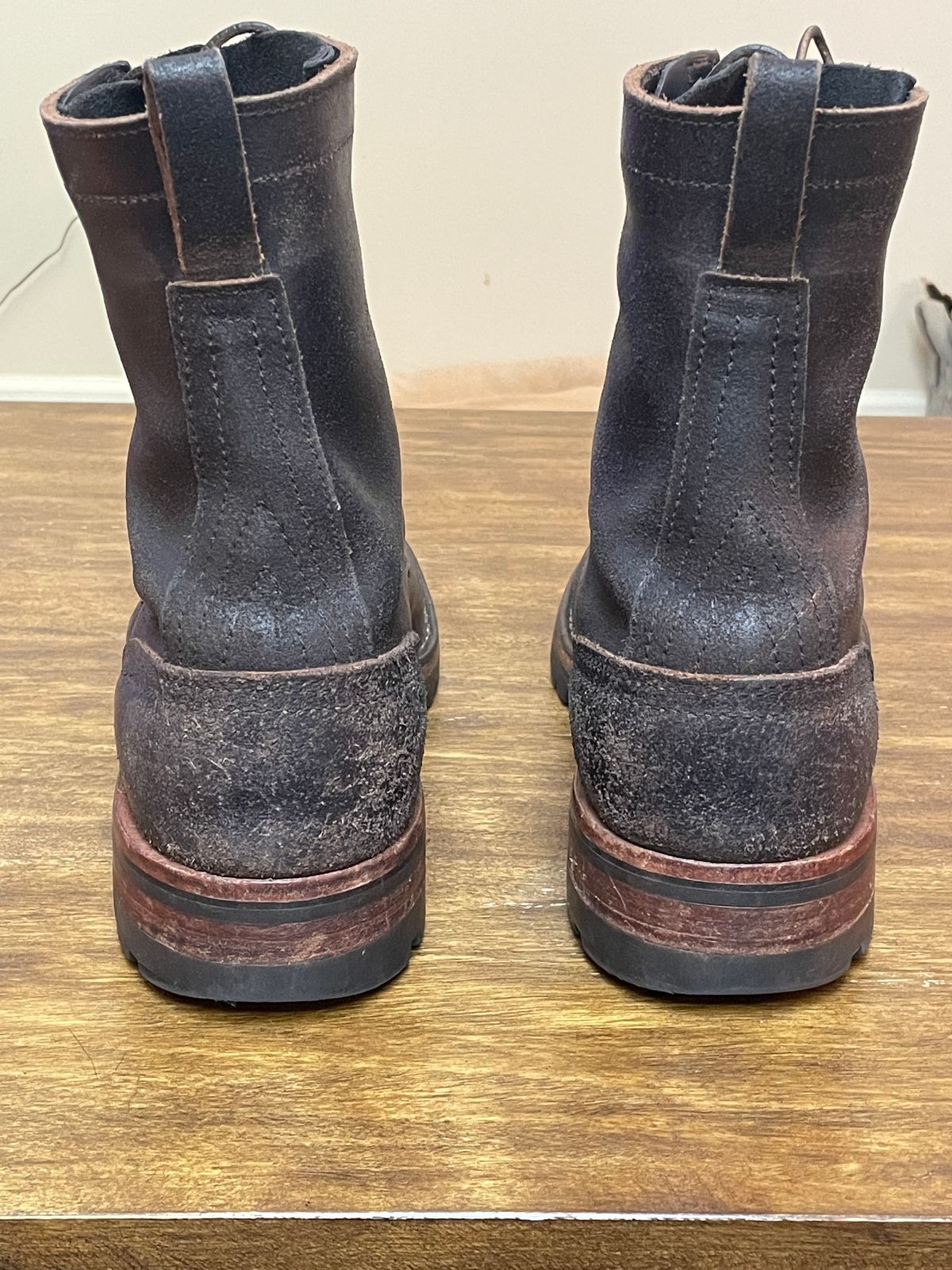 Photo by Odyssey.Rider on October 4, 2025 of the Nicks Overlander in Horween Black Waxed Flesh.