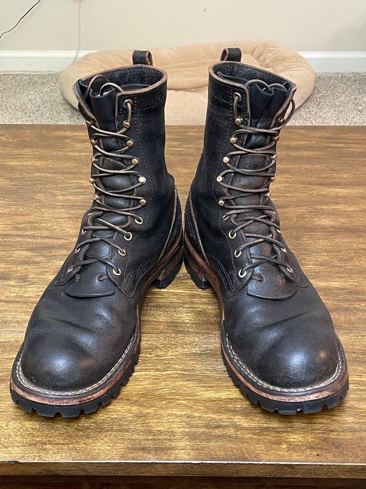 Photo by Odyssey.Rider on October 4, 2025 of the Nicks Overlander in Horween Black Waxed Flesh.