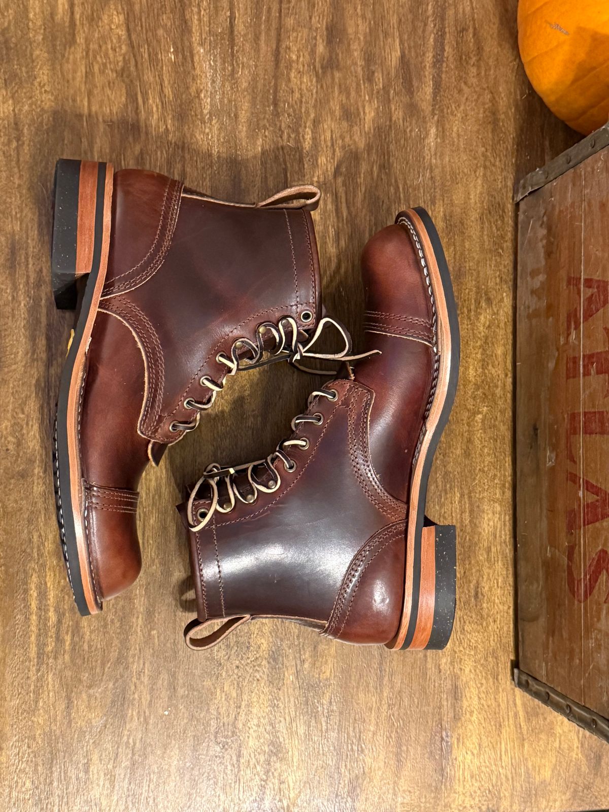 Photo by Odyssey.Rider on November 1, 2025 of the Nicks MTO in Wickett & Craig Buck Brown Double Stuffed.