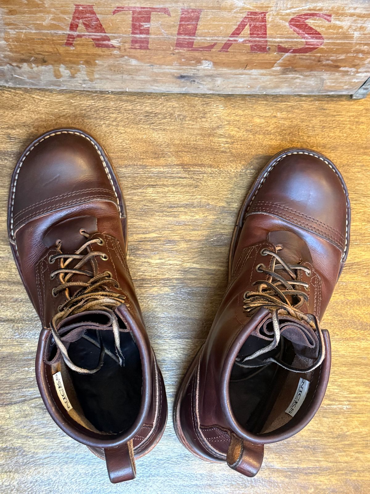 Photo by Odyssey.Rider on December 30, 2025 of the Nicks MTO in Wickett & Craig Buck Brown Double Stuffed.