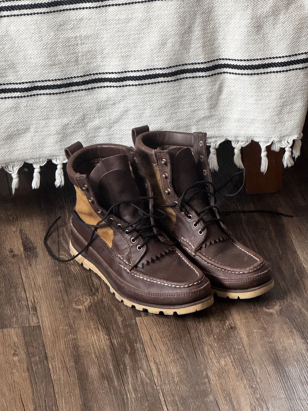 Photo by johnny.tahoe on April 1, 2025 of the Russell Moccasin Co. Joe's PH in Weathered Oak Timberjack.