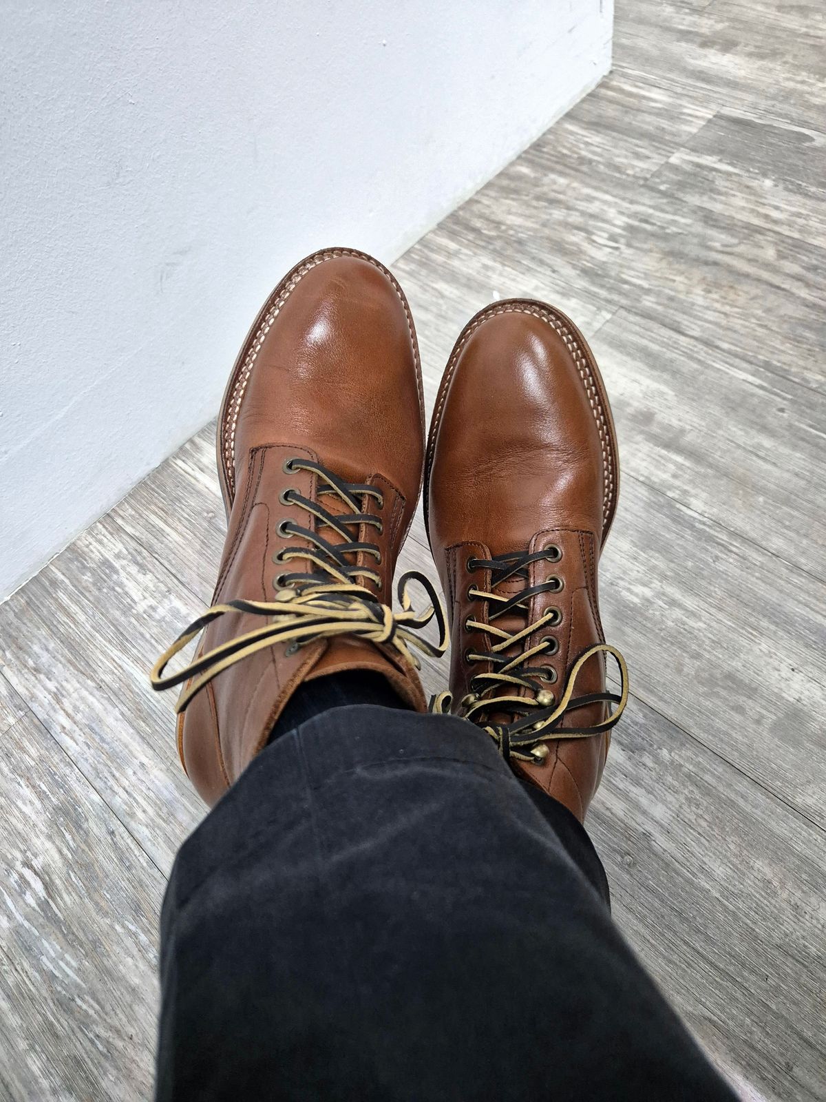 Photo by ryanpiyo on July 2, 2024 of the Parkhurst The Allen in Tempesti Cognac Veg Tan.