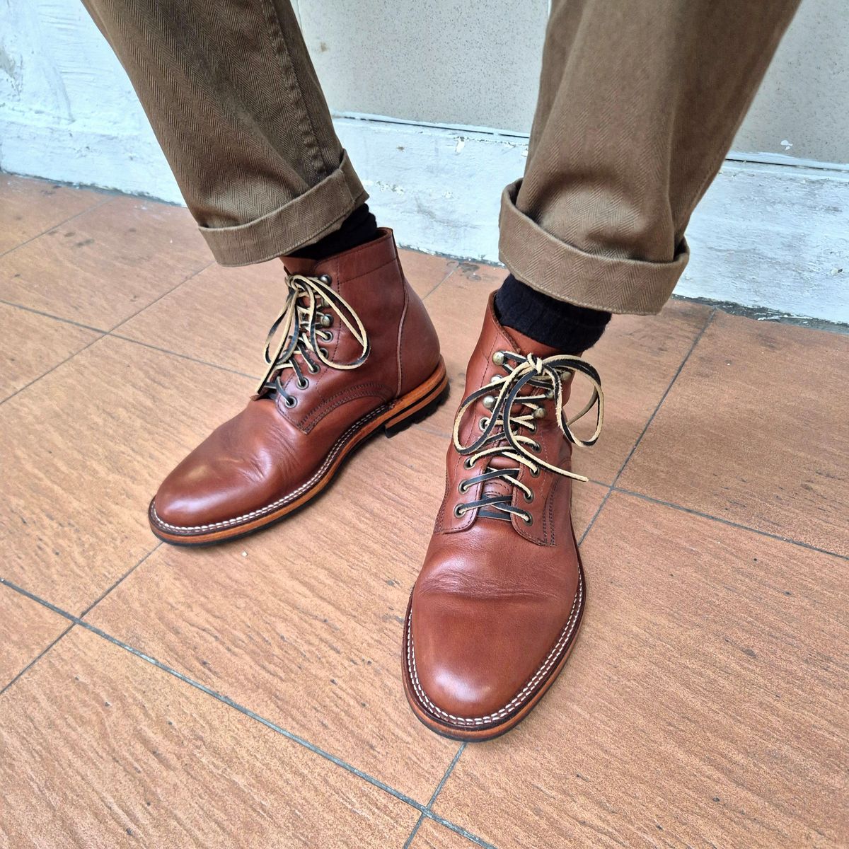 Photo by ryanpiyo on January 9, 2025 of the Parkhurst The Allen in Tempesti Cognac Veg Tan.