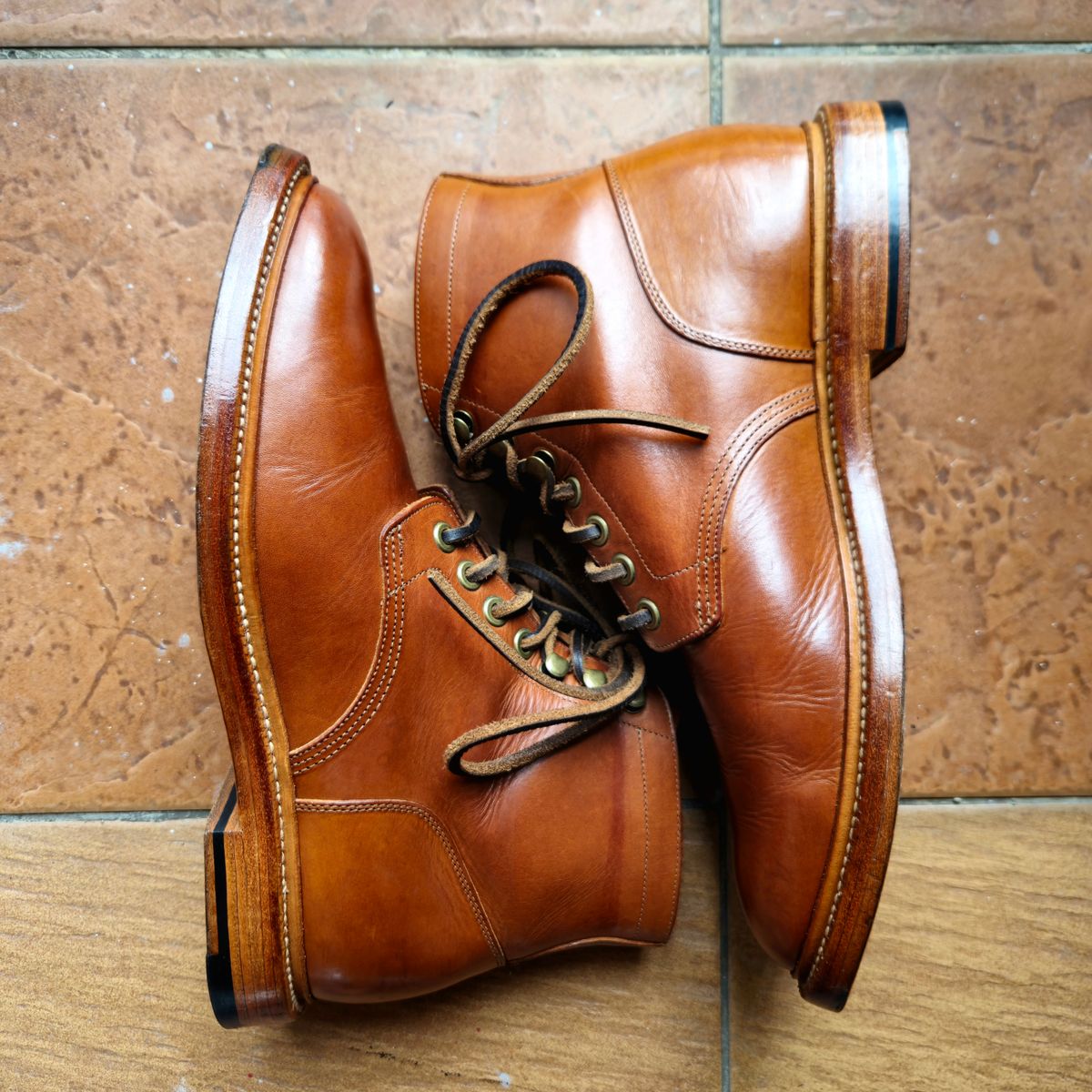 Photo by ryanpiyo on December 30, 2024 of the Grant Stone Diesel Boot in Badalassi Carlo Saddle Tan Minerva.