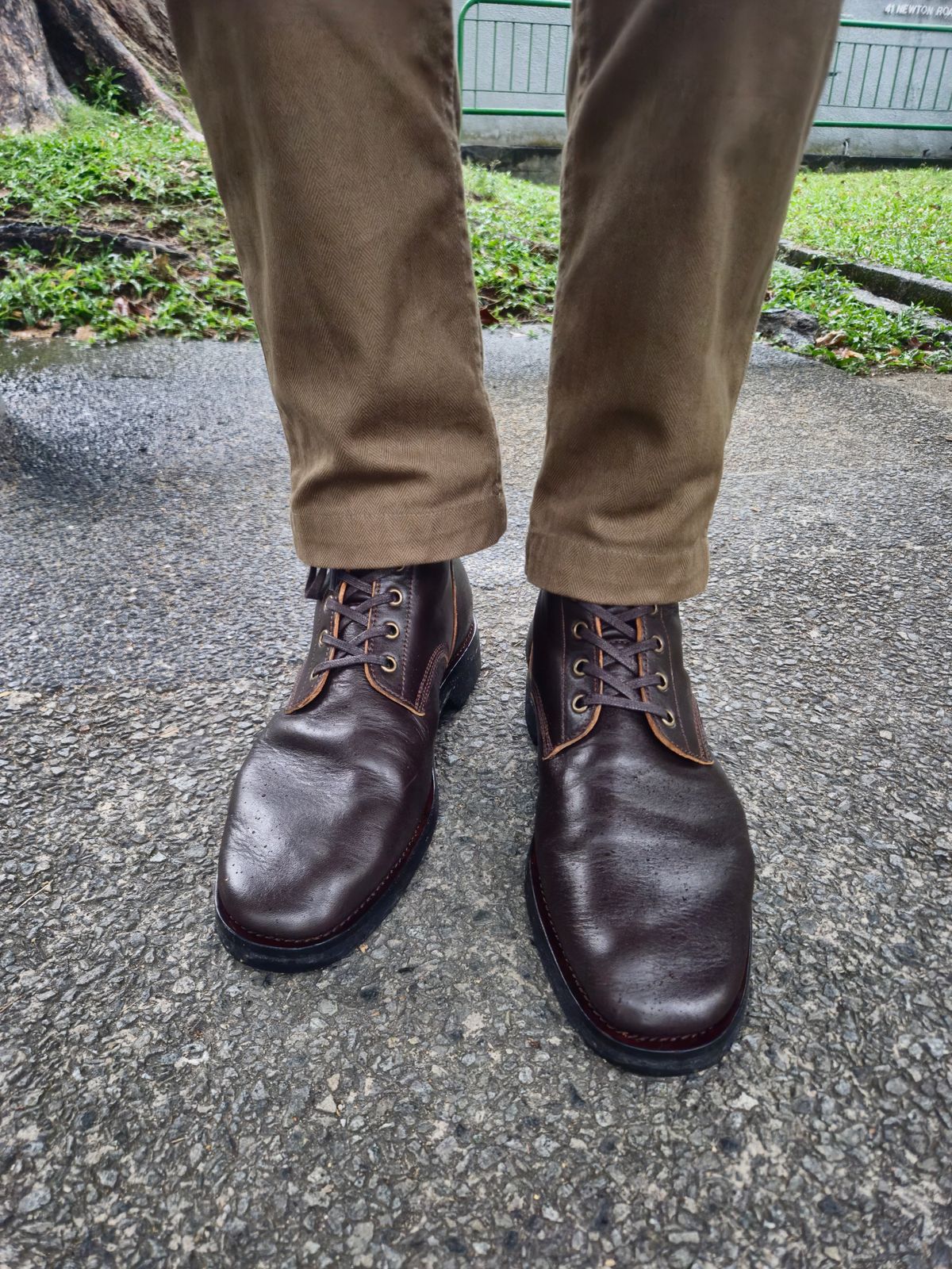 Photo by ryanpiyo on December 3, 2024 of the Cruxdeluxe Boondockers in Shinki Brown Teacore Horsehide.