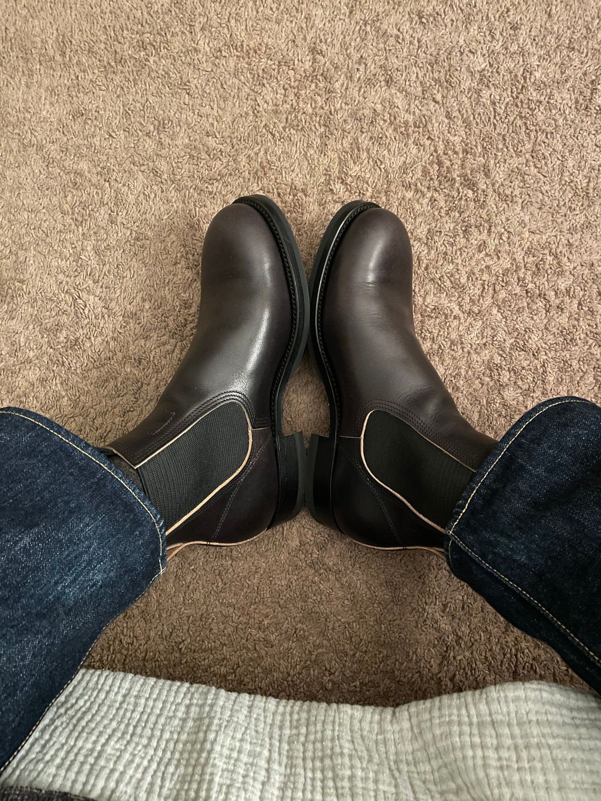 Photo by okimoti on December 23, 2025 of the Timeworn Clothing Side Gore Boots in Black Steerhide.