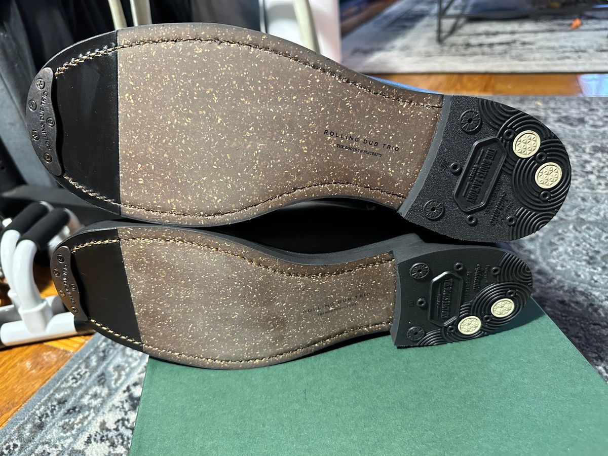 Photo by boughtsomemilk on June 26, 2025 of the Rolling Dub Trio Casper Boot in Black Greentea Core.