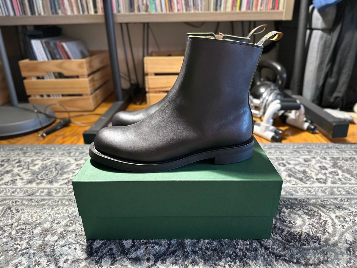 Photo by boughtsomemilk on June 25, 2025 of the Rolling Dub Trio Casper Boot in Black Greentea Core.