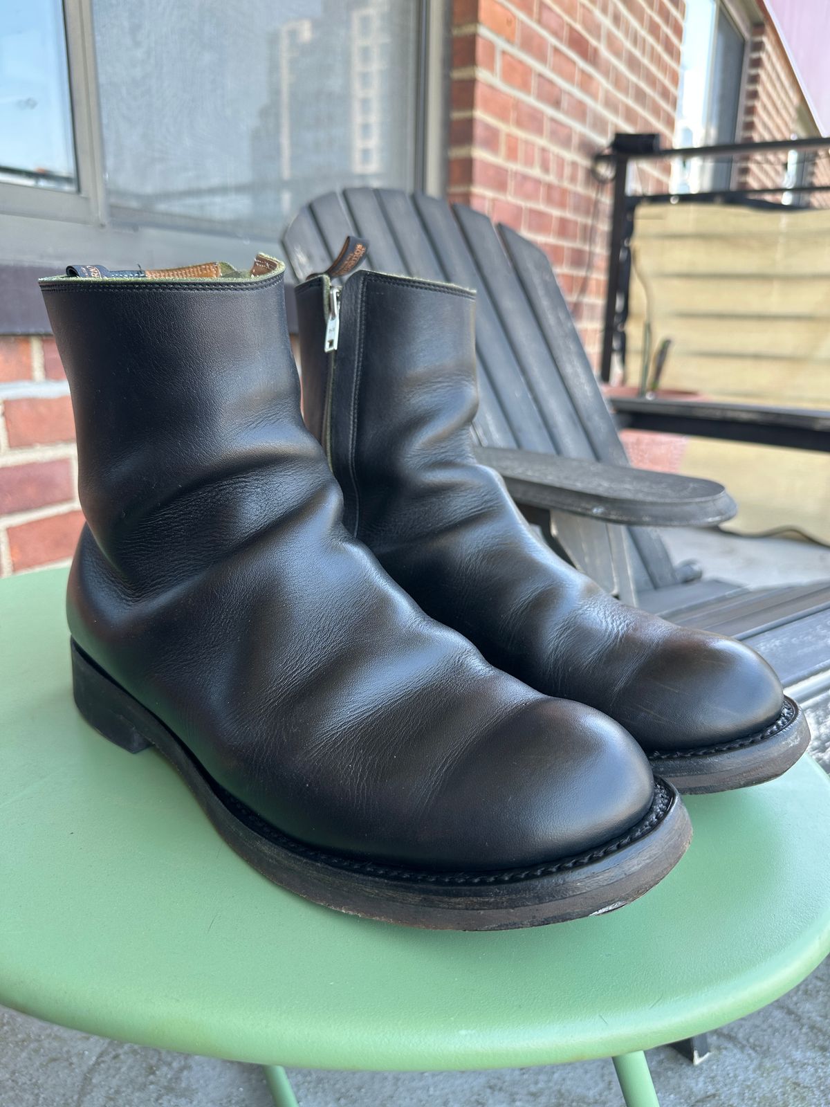 Photo by boughtsomemilk on May 5, 2026 of the Rolling Dub Trio Casper Boot in Black Greentea Core.